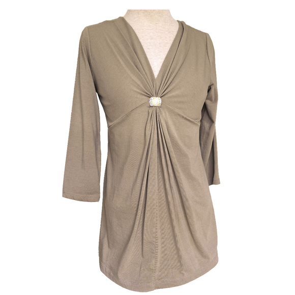 Peter Nygard Tops - Nygard Tan Sparkly Broach Embellished Top S